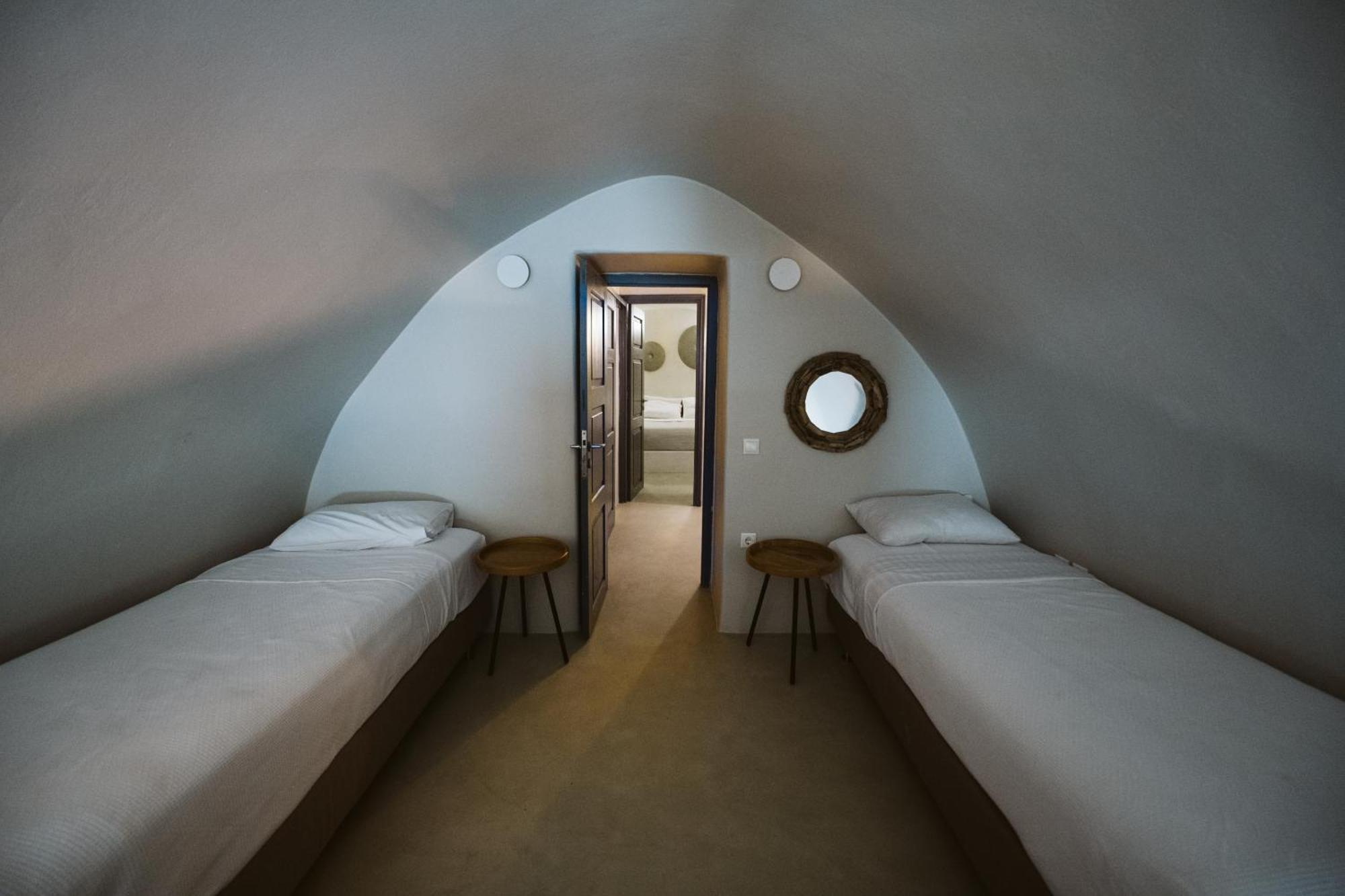 הוילה אויה Alafouzou Cave Loft By Sv מראה חיצוני תמונה